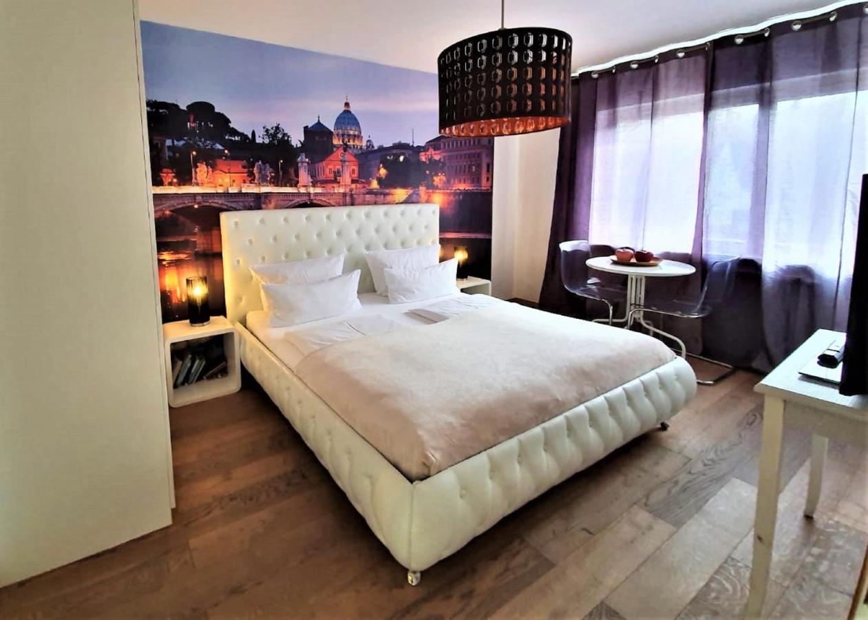Studio Rome In Der Altstadt Friburgo em Brisgóvia Exterior foto